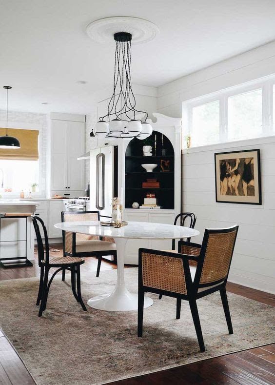 Mixing vintage and modern interior design