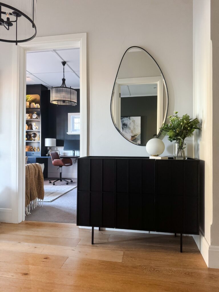 Entrance storage