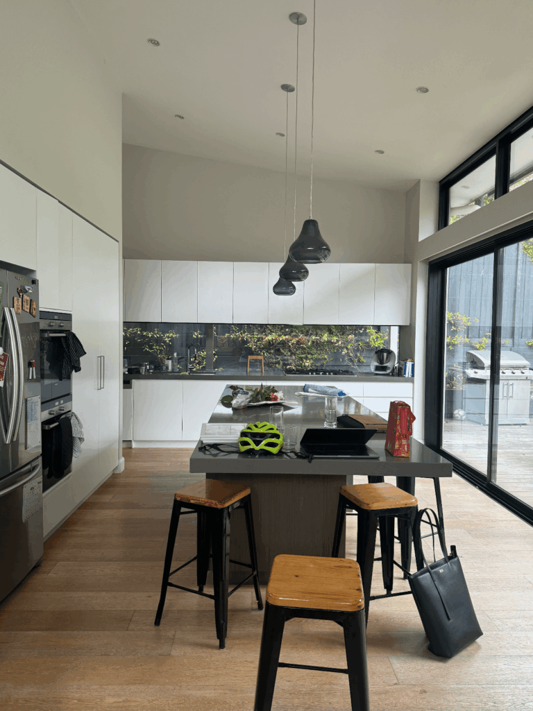 Kitchen before design-min
